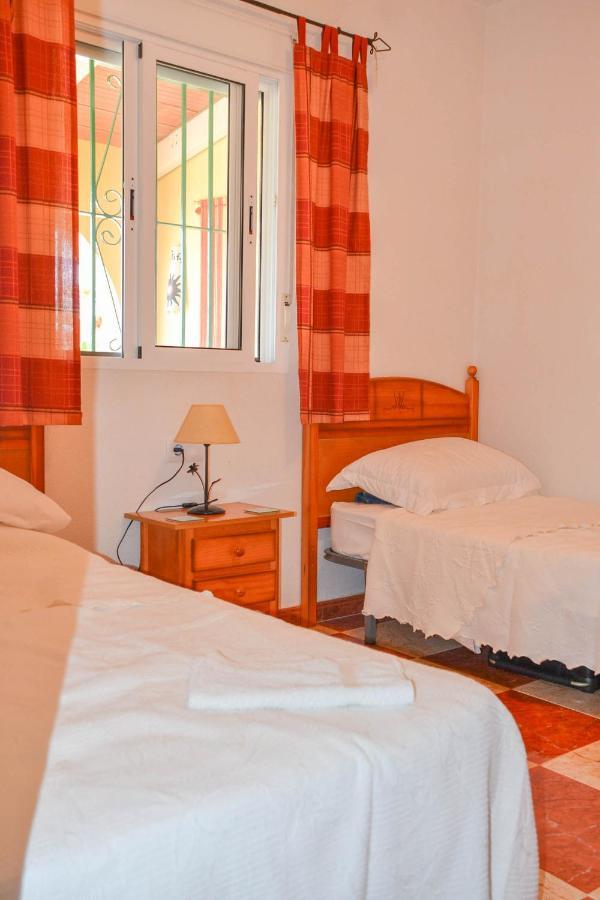 Traumhaus Fuer 6 Personen Mit Spektakulaerem Privaten Pool Und Schoenem Ausblick In Die Natur Hozanejos Exterior photo