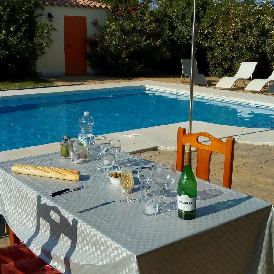 Traumhaus Fuer 6 Personen Mit Spektakulaerem Privaten Pool Und Schoenem Ausblick In Die Natur Hozanejos Exterior photo